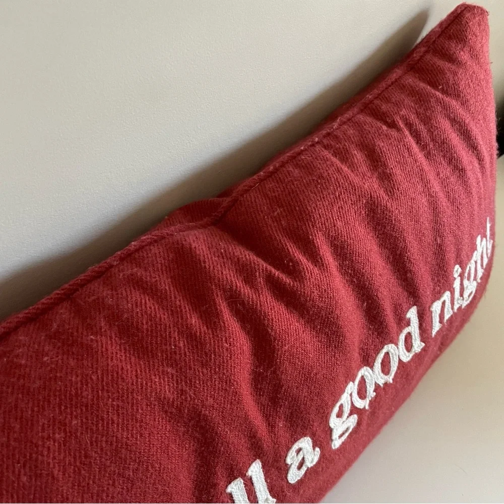 🎄🎅🏻🎁”…and to all a good nigh”red Christmas decor throw decorative pillow